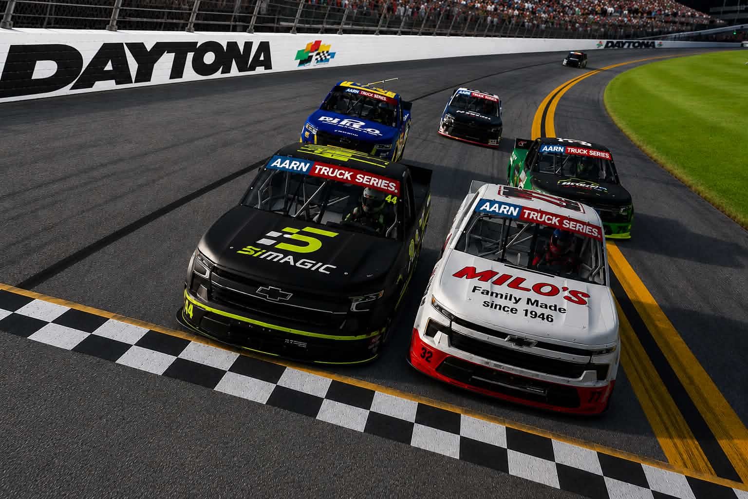 Romano Edges Wagner in Closest Finish in AARN History at Daytona